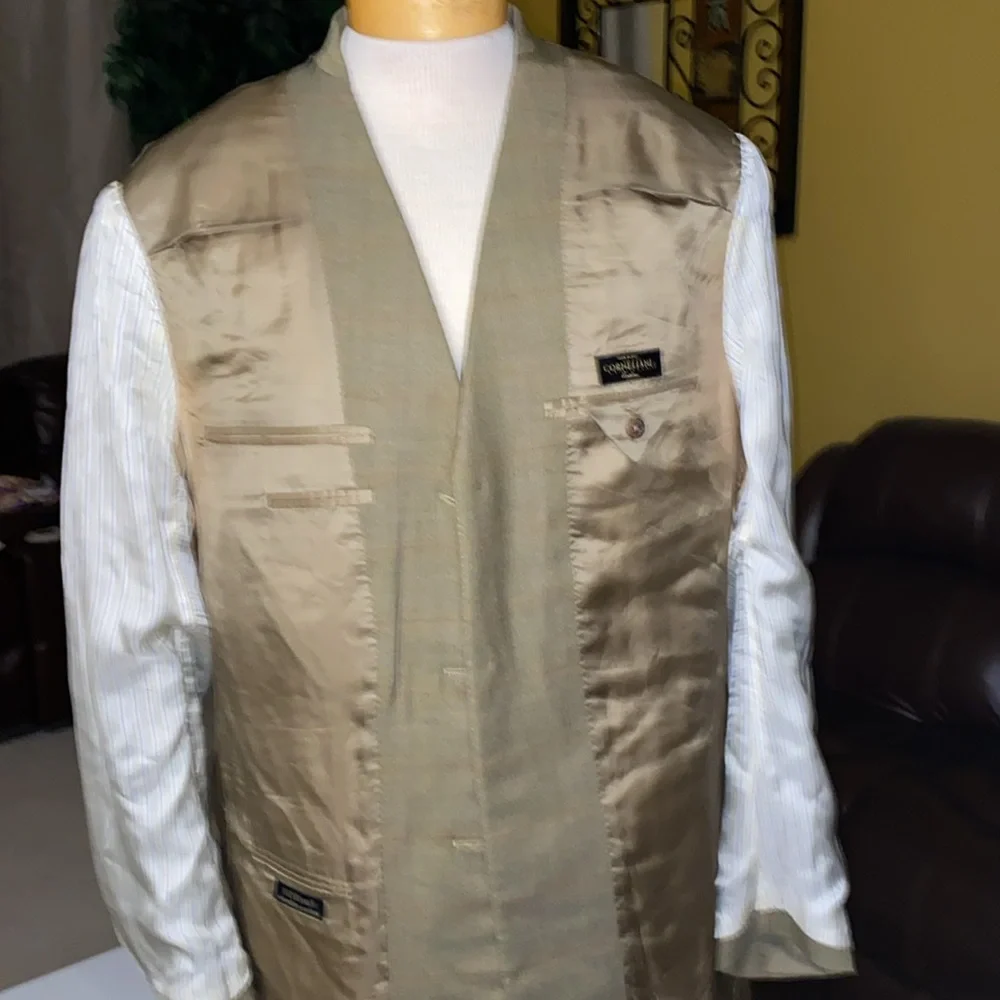 Corneliani Italian Designer 44L/46L blazer‼️